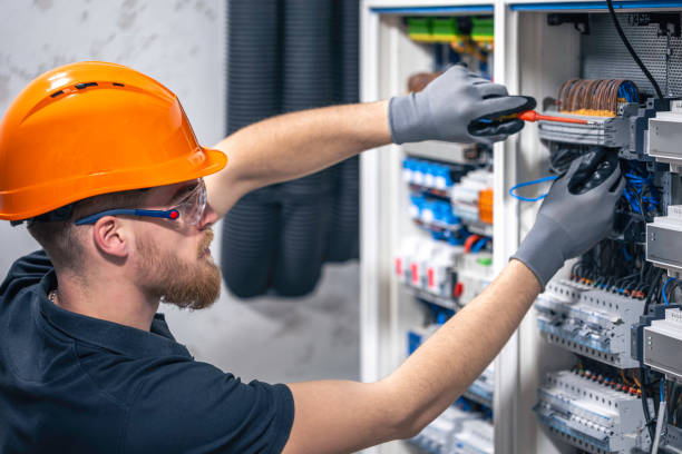 Best Local Electrician Companies  in Pontotoc, MS